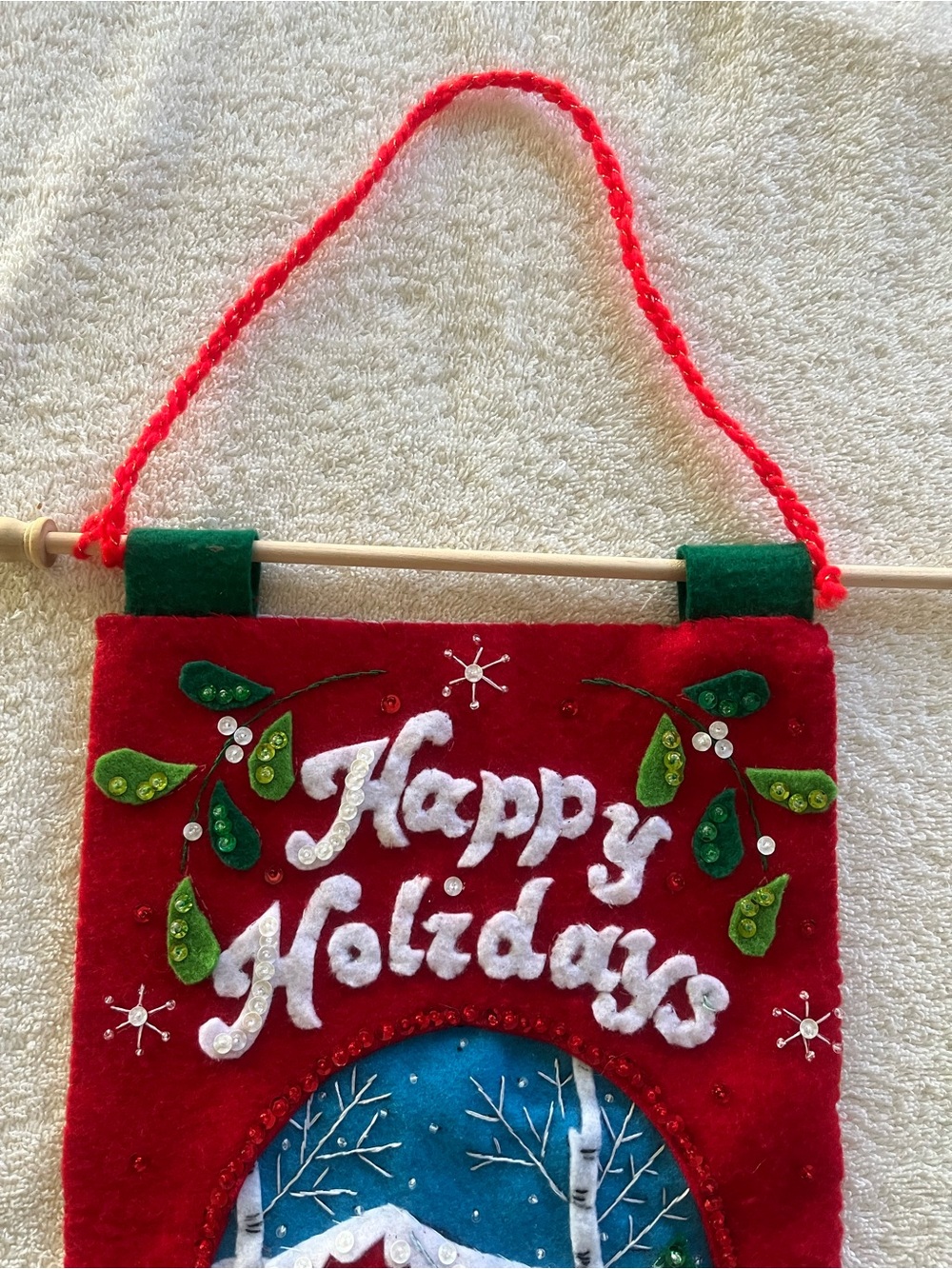 Bucilla Red Felt 'Happy Holidays' Vertical Banner with Blue Snowy Vignettes - Picture 5 of 8